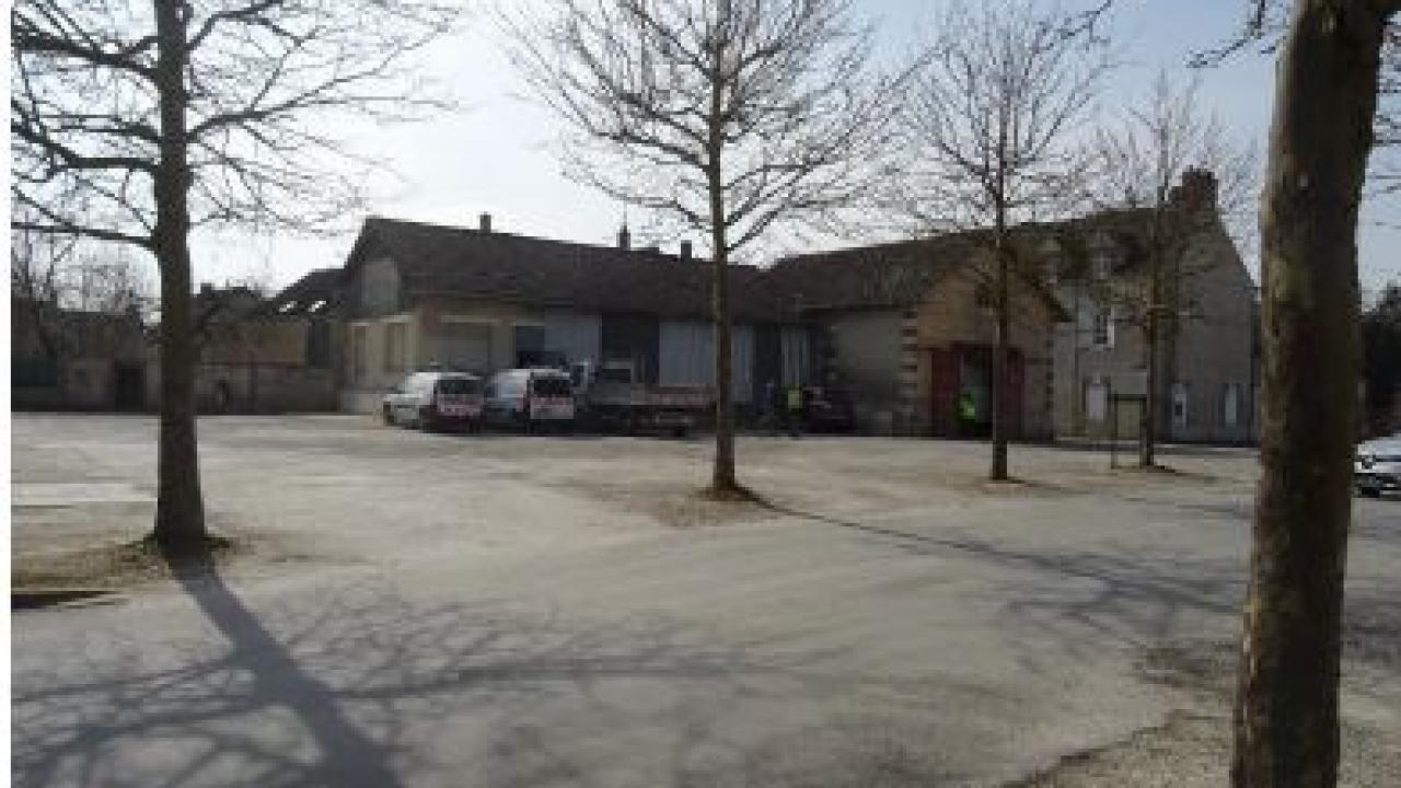 Amenagement Urbain De La Place Du Patis Et Du Mail De La Republique Avensia